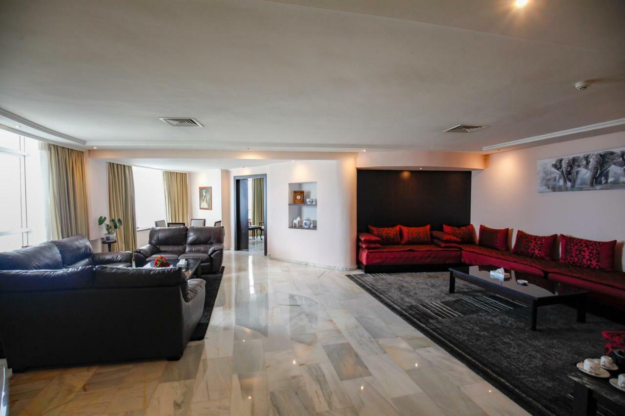 Cesar & Hotel Tanger